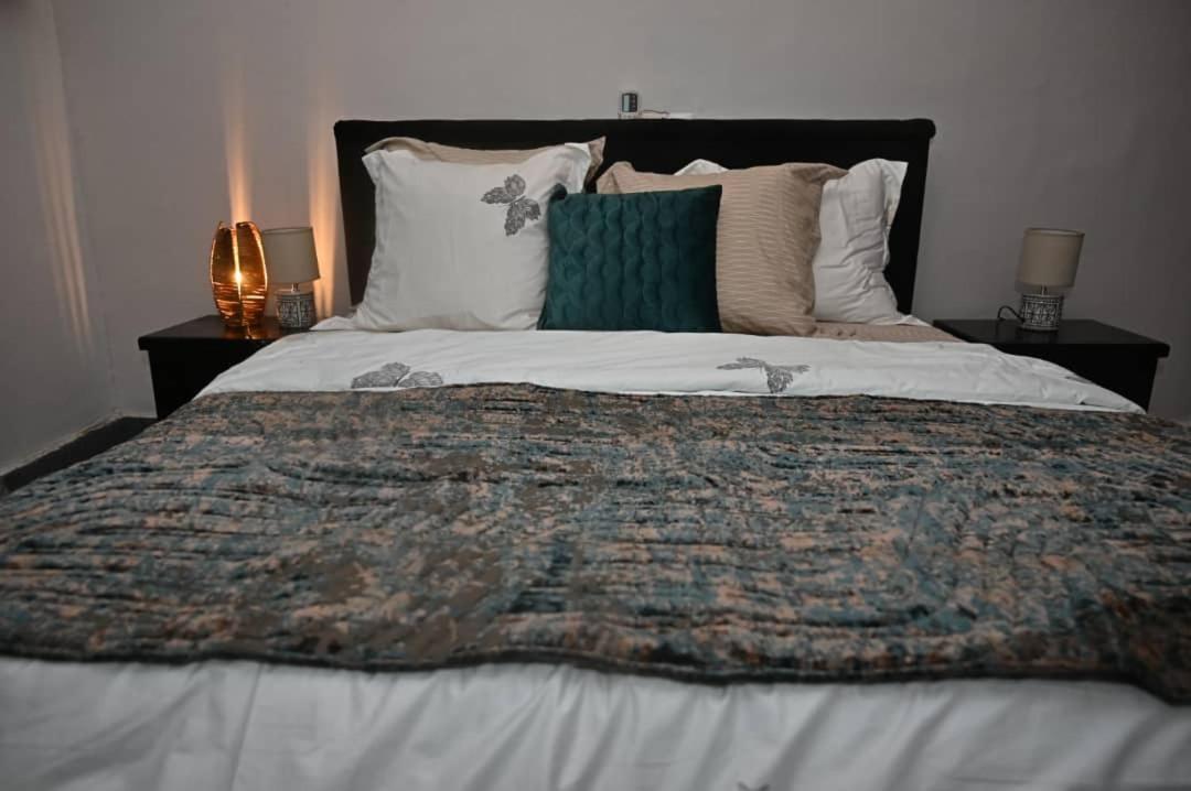 Appartement Cosy Gold Bonapriso Douala Ngoại thất bức ảnh