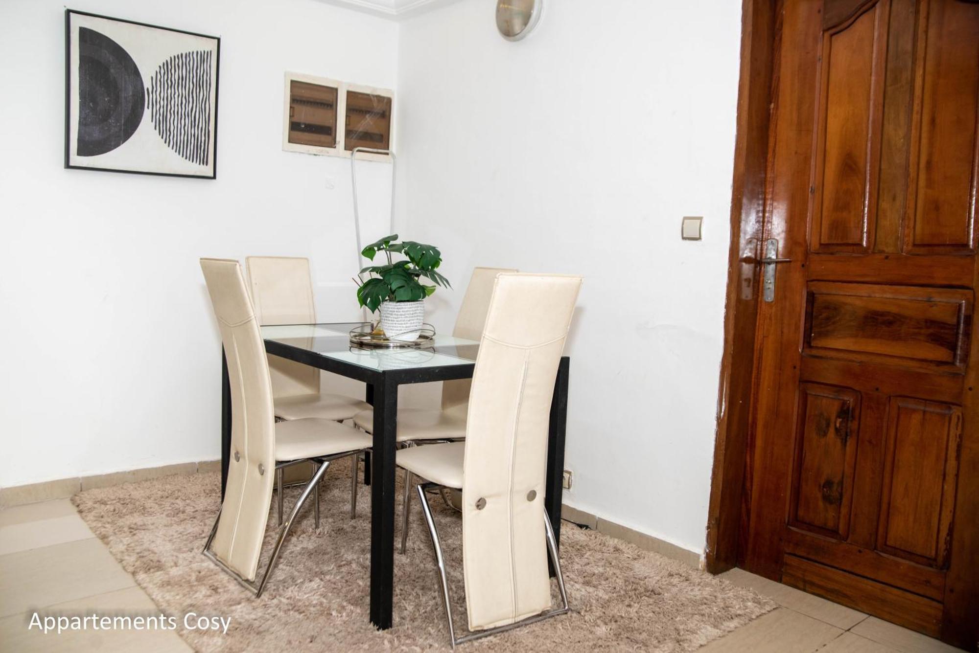 Appartement Cosy Gold Bonapriso Douala Ngoại thất bức ảnh